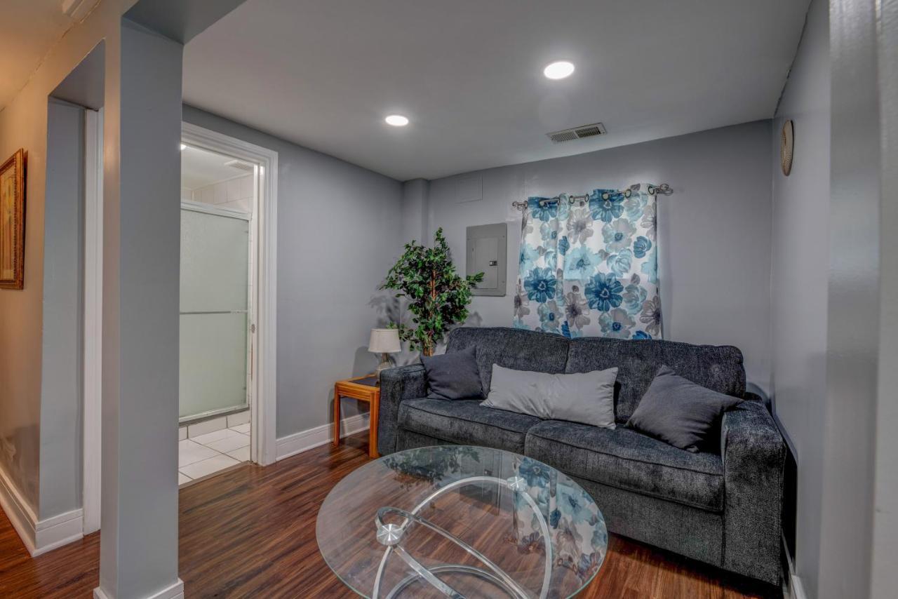 Spacious 5-Br House Near Transit W Parking Chicago Exteriör bild